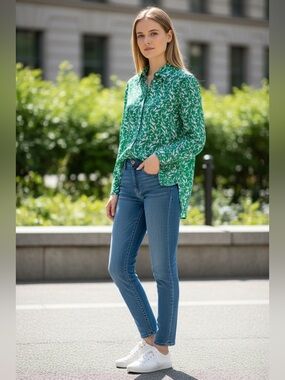 J.Crew Kelly Green Floral Shirt - Medium
